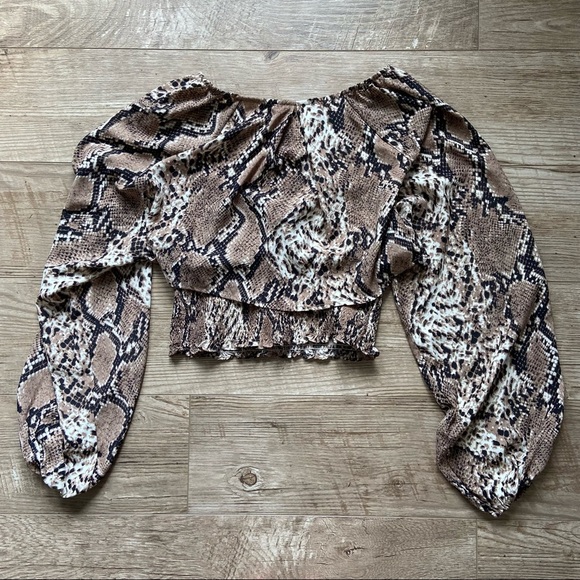 Envy Snake Print Cropped Long Sleeve Top size S - Picture 3 of 5
